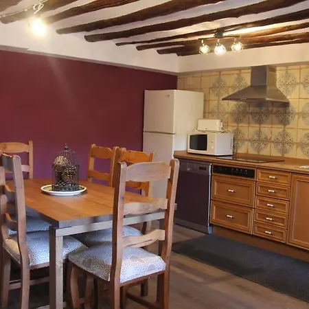 Casa Rustica Y Vistas A La Montana - Els Llavadors * Vilafranca (Villafranca del Cid)